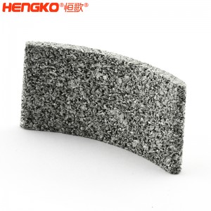 廠家加工定制燒結(jié)不銹鋼過(guò)濾片,耐高溫耐腐蝕醫(yī)療制藥不銹鋼濾片